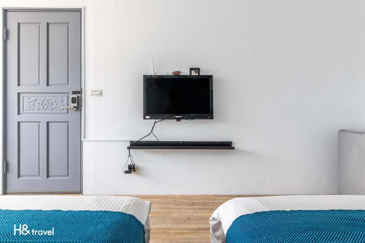 Апартаменты Sleepier Multi-Minsu Тайнань Экстерьер фото